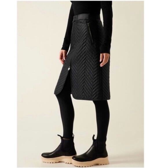 Athleta Apres Ski Skirt A-Line Knee Length Size 0 Black Quilted Active Winter - Picture 1 of 12
